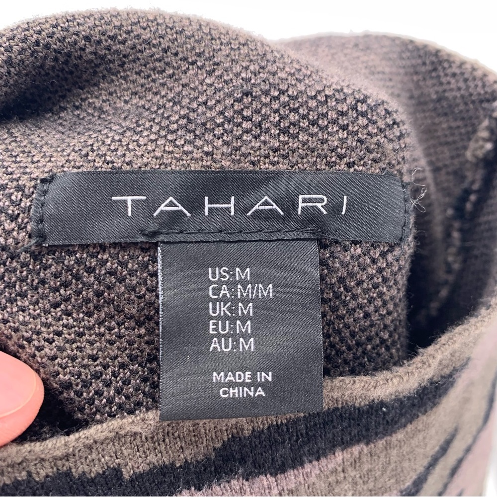 Tahari Camo Print Turtleneck Sweater Size Medium - Picture 4 of 6